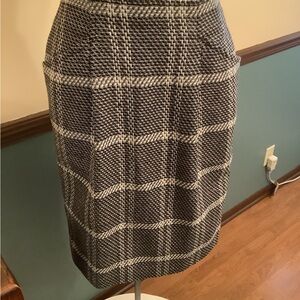 Authentic Gucci Vintage Grey Plaid Tweed Metallic Pencil Skirt 4